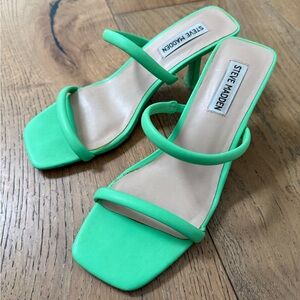Steve Madden Vibrant Green Sandal Heels